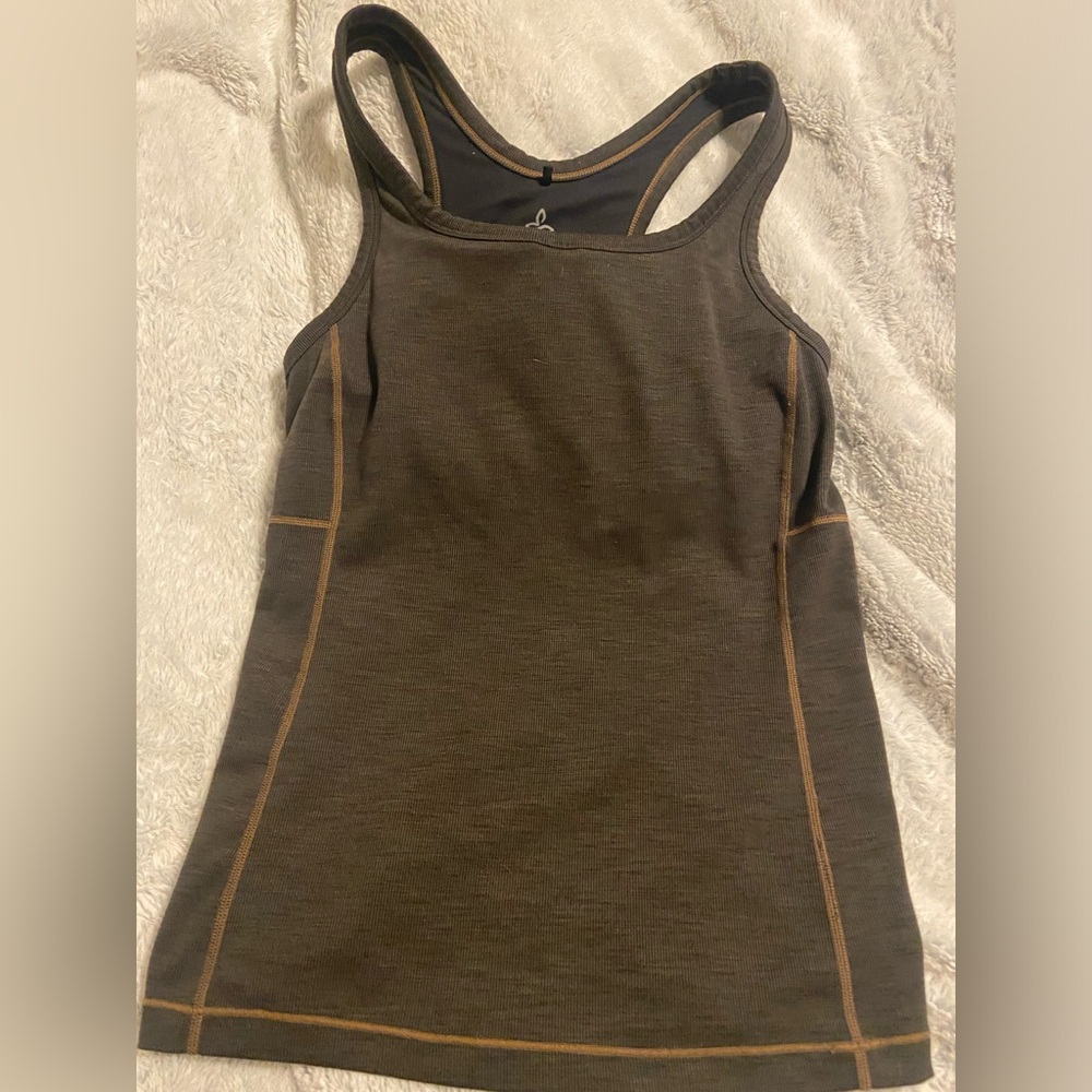 Prana Large Hatha tank- great coverage and support